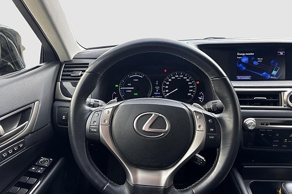 Lexus GS300h 7 of 15