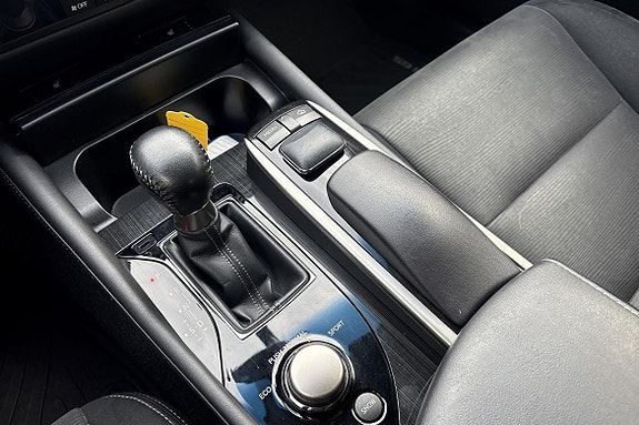 Lexus GS300h 14 of 15