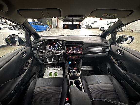 Nissan Leaf 11 of 25