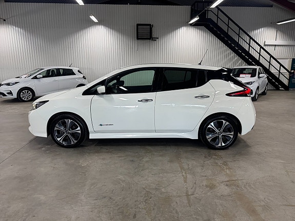 Nissan Leaf 5 of 25