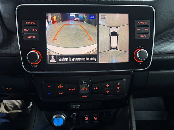 Nissan Leaf 15 of 25