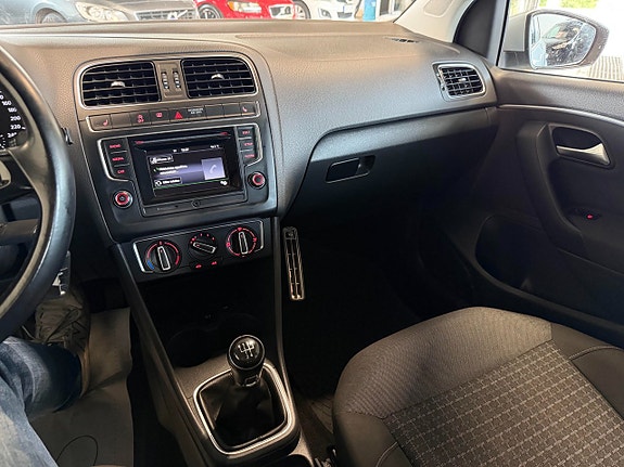 Volkswagen Polo 15 of 17