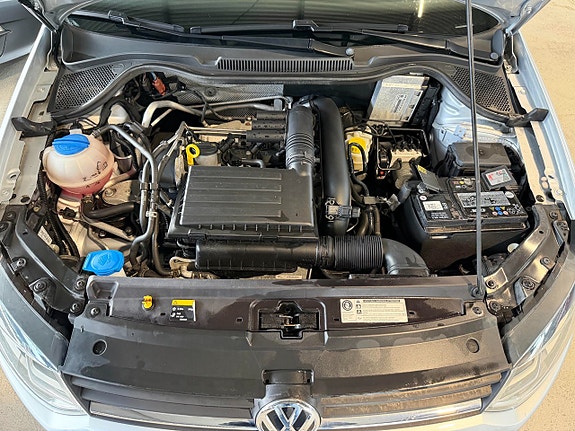 Volkswagen Polo 17 of 17
