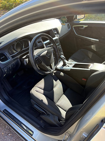Volvo V60 5 of 6
