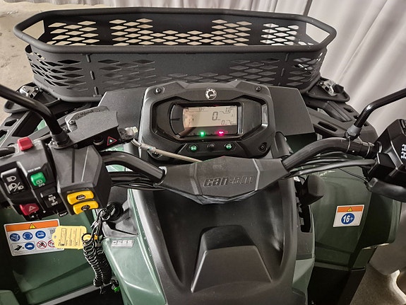 BRP Can-Am Outlander 570 XU+ Servo Drag 155 mil / 74 h Traktor B Momsad Packlåda 17 of 21