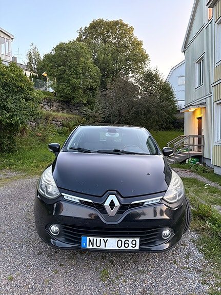 Renault Clio 2 of 11