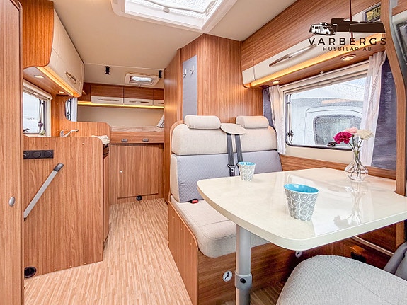 Carado T 132 5,98m / Välvårdad / Maxxfan / Nyserv med kamrem / Facelift / Från 3,70% ränta / 3841kr mån 4 of 23