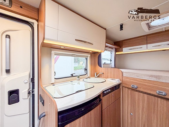 Carado T 132 5,98m / Välvårdad / Maxxfan / Nyserv med kamrem / Facelift / Från 3,70% ränta / 3841kr mån 6 of 23