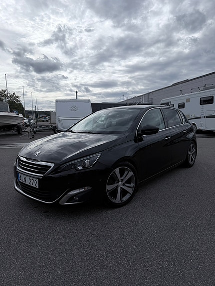 Peugeot 308 8 of 10
