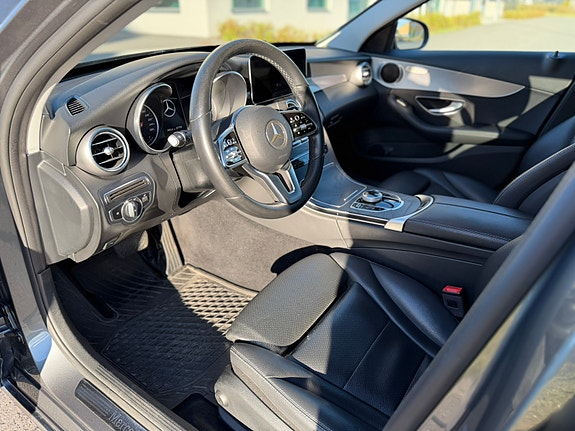 Mercedes-Benz C220 6 of 11