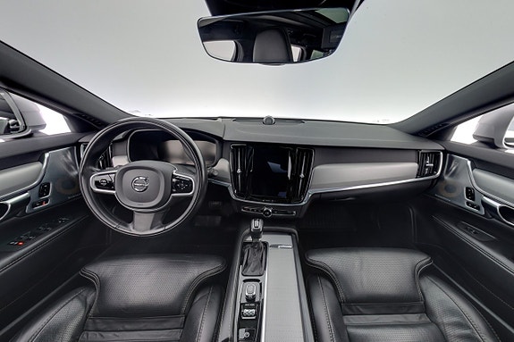 Volvo V90 Cross Country 13 of 30