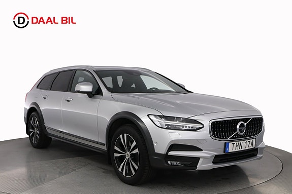 Volvo V90 Cross Country 3 of 30