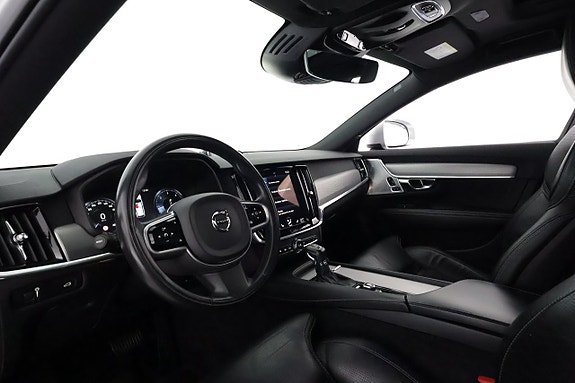 Volvo V90 Cross Country 11 of 30