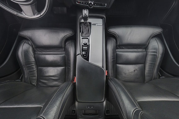 Volvo V90 Cross Country 15 of 30