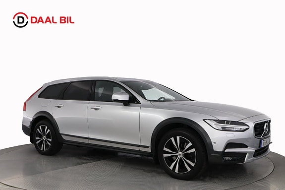 Volvo V90 Cross Country 4 of 30