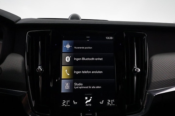 Volvo V90 Cross Country 17 of 30