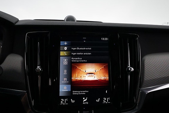 Volvo V90 Cross Country 22 of 30