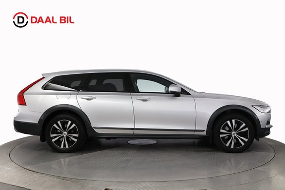 Volvo V90 Cross Country 5 of 30