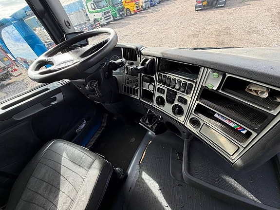 Scania R500LB6X2*4 Serie 6619 6 of 14