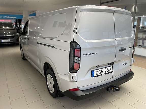 Ford Transit Connect 10 of 19