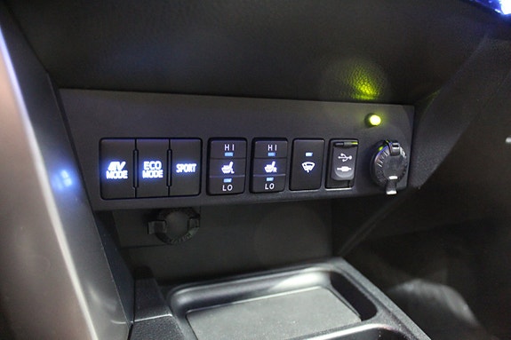 Toyota RAV4 18 of 23