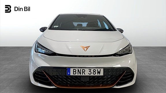 Cupra Born 4 of 10