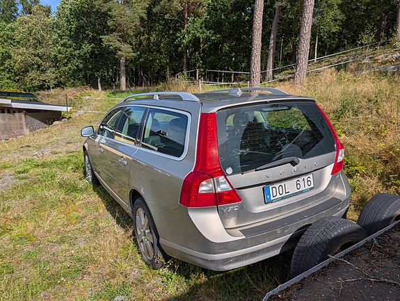 Volvo V70 4 of 8