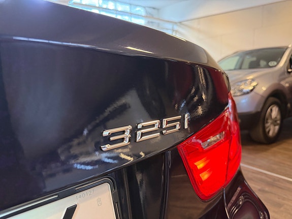 BMW 325i 18 of 18