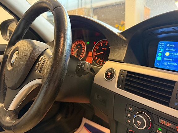 BMW 325i 11 of 18
