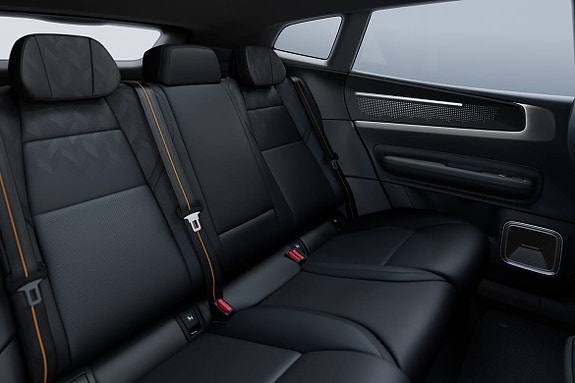 Polestar 4 16 of 20