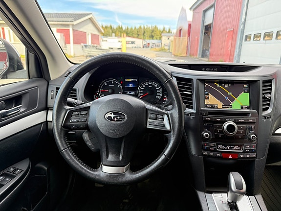 Subaru Outback 5 of 23