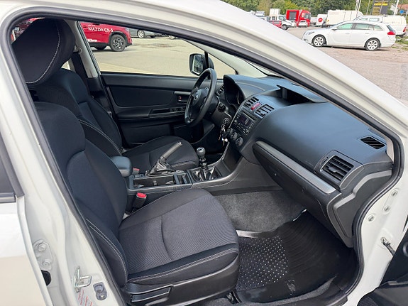 Subaru XV 9 of 30
