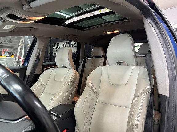 Volvo XC60 22 of 29