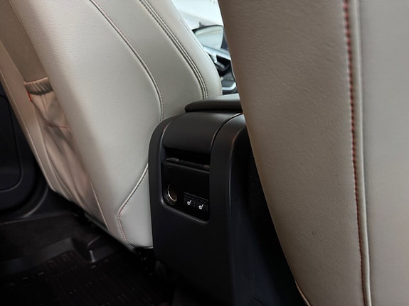 Volvo XC60 15 of 29