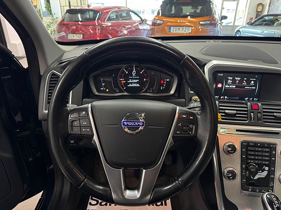 Volvo XC60 26 of 29