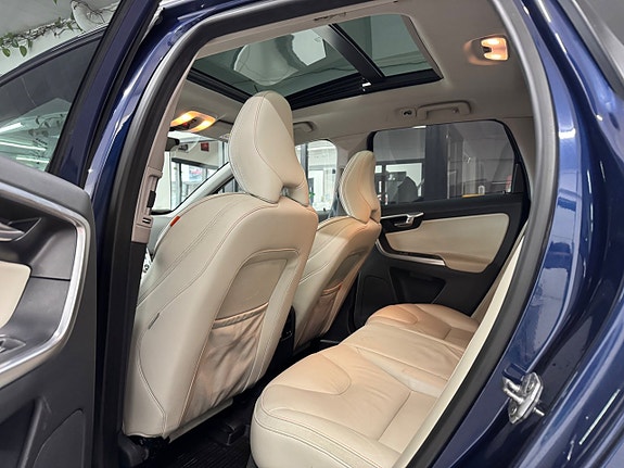 Volvo XC60 18 of 29