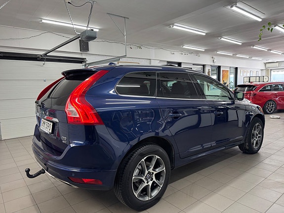 Volvo XC60 3 of 29