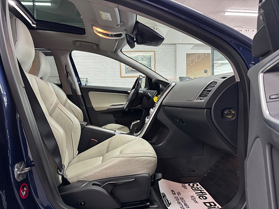 Volvo XC60 12 of 29