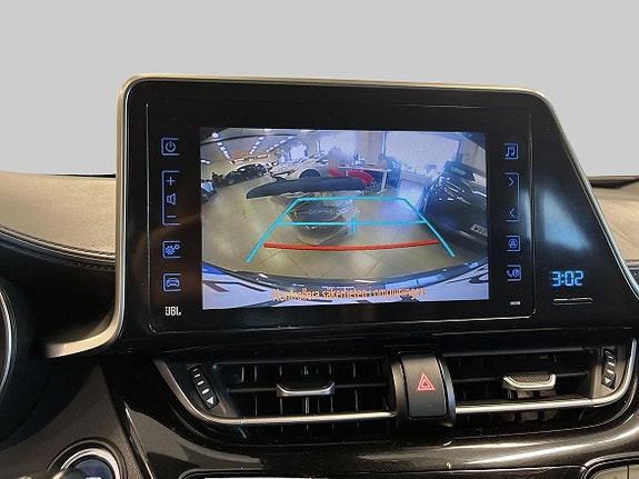 Toyota C-HR 17 of 24