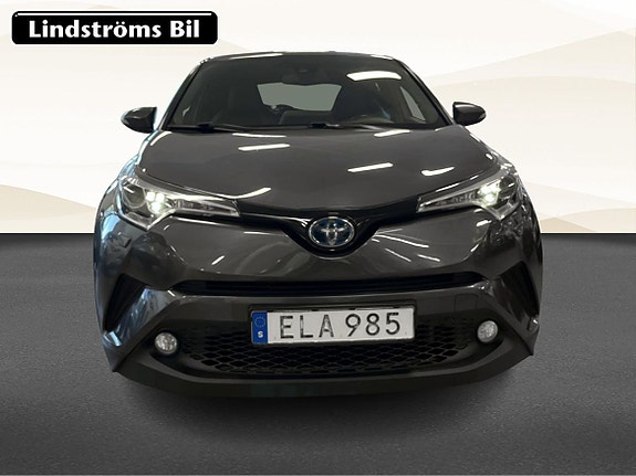 Toyota C-HR 9 of 24
