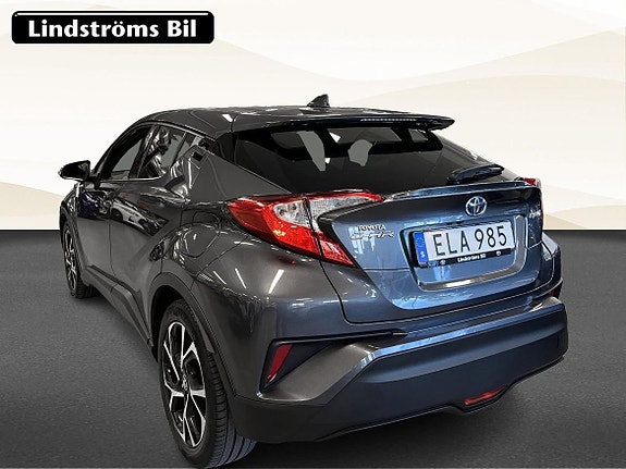 Toyota C-HR 4 of 24