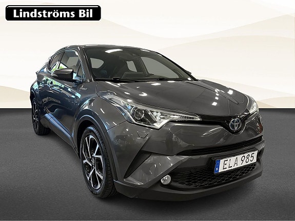 Toyota C-HR 3 of 24