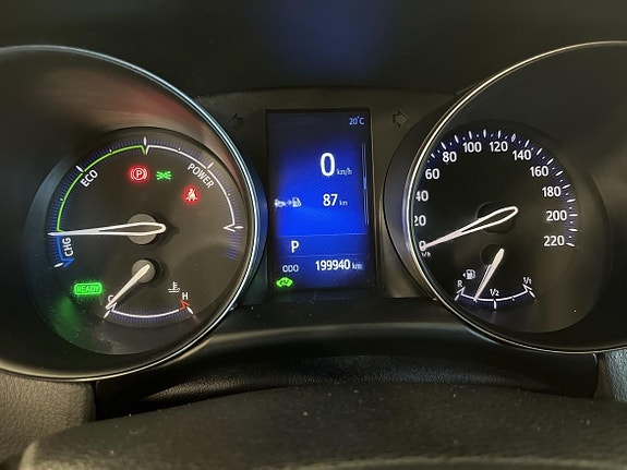 Toyota C-HR 15 of 24