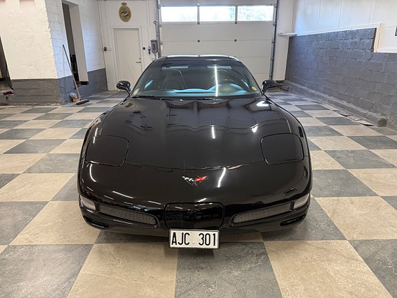 Chevrolet Corvette 4 of 25