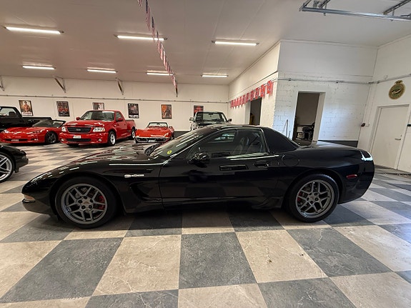 Chevrolet Corvette 7 of 25