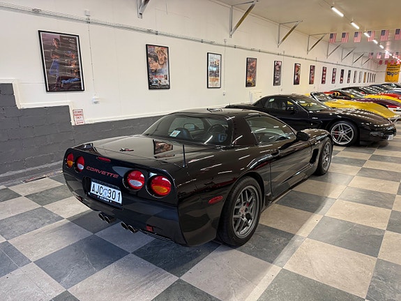 Chevrolet Corvette 11 of 25