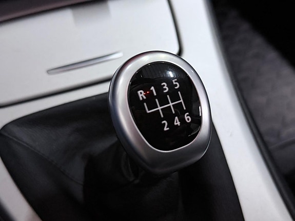 BMW 318i 19 of 20