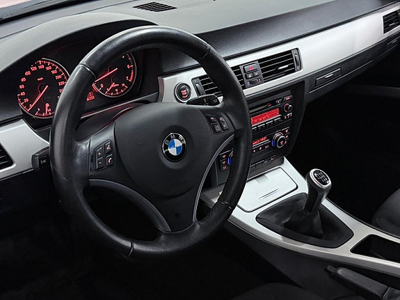 BMW 318i 2 of 20