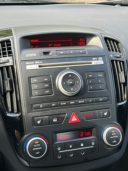 Kia Ceed 7 of 14