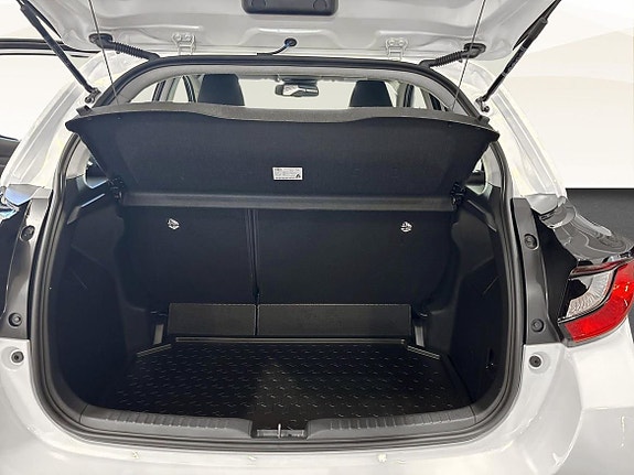 Toyota Yaris 13 of 20